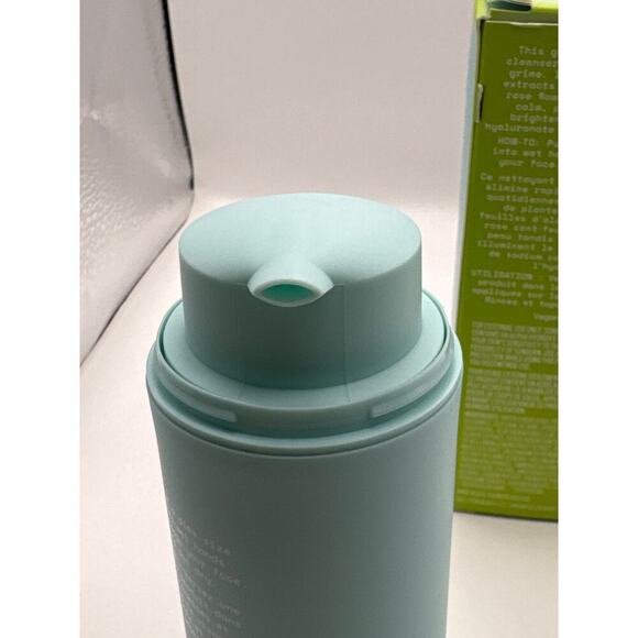 Item Beauty Addison Rae Brand Cream Blush + Lip Oil +AHA Cleanser BUNDLE BNIB - Picture 6 of 12